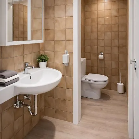 Budget For Workers, Near Frankfurt Am Main Apartment *